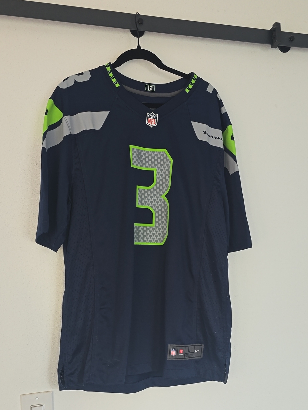 NFL SEAHAWK JERSEY. Nike Navy and Neon Green.  #3 Russell Wilson Football Jersey